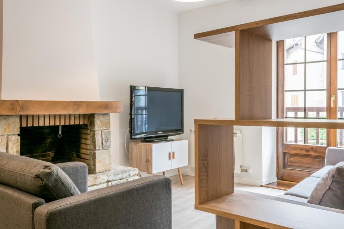 Vielha XV Aparthotel ภายนอก รูปภาพ