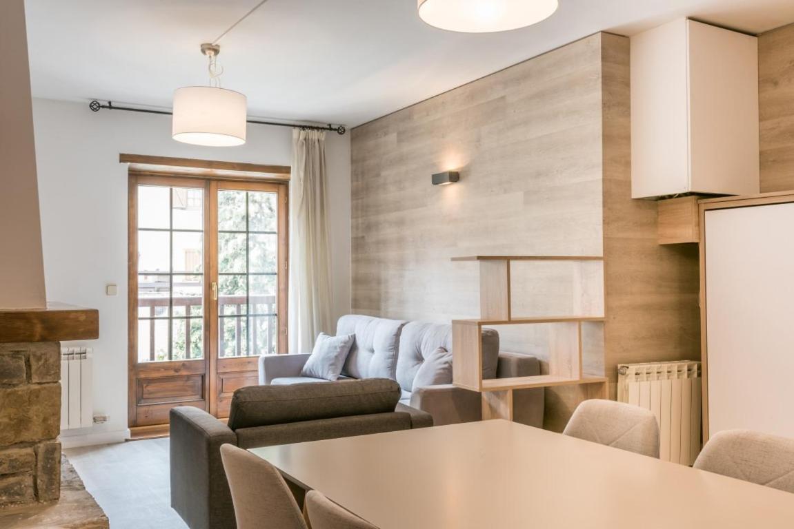 Vielha XV Aparthotel ภายนอก รูปภาพ